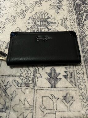 Jessica Simpson Black Zip-Around Leather Phone Wallet